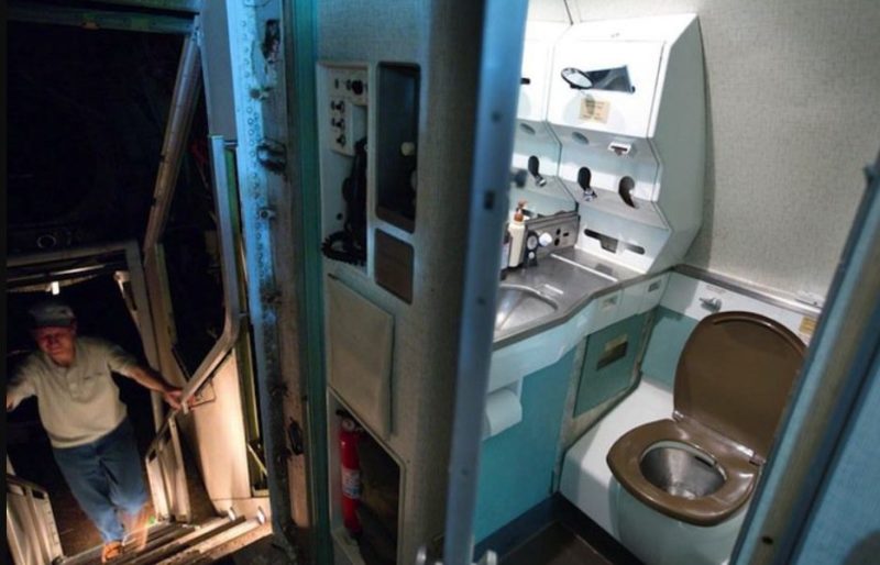 See the interior of a man's home that was constructed from an old airplane